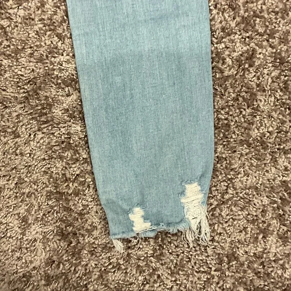 Uniqlo Blue Ankle Cropped Jeans with Distressed Details, Size 24 - Picture 7 of 9